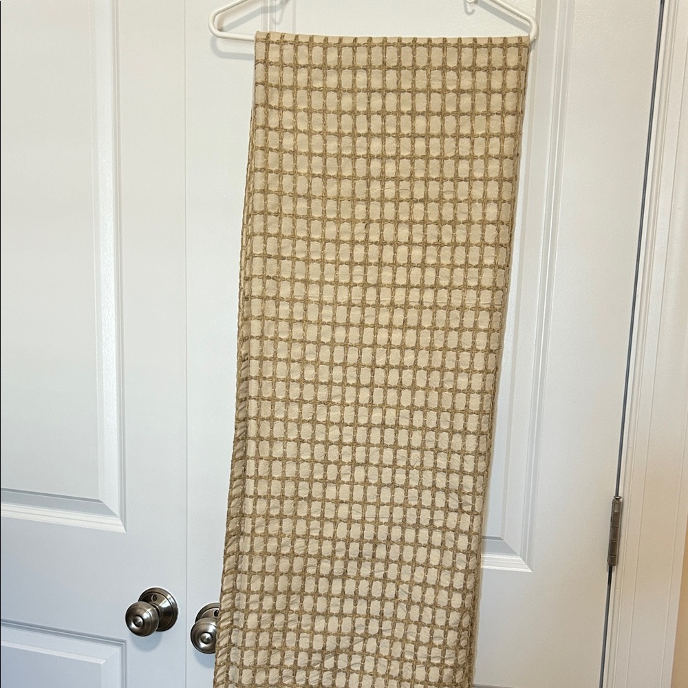 Pier 1 Beige Cream Jute Panel $35 each panel
5 available 53” x 84”